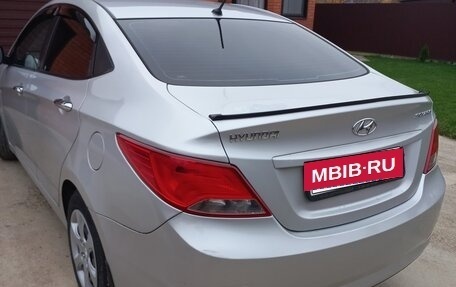 Hyundai Solaris II рестайлинг, 2015 год, 830 000 рублей, 3 фотография