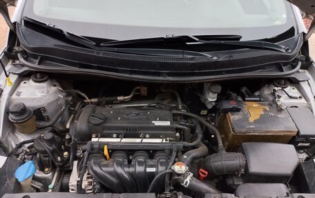 Hyundai Solaris II рестайлинг, 2015 год, 830 000 рублей, 16 фотография