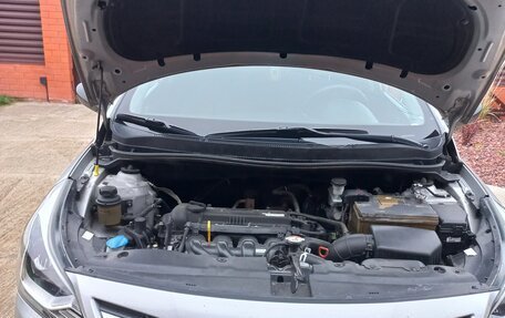 Hyundai Solaris II рестайлинг, 2015 год, 830 000 рублей, 17 фотография