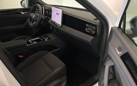 Volkswagen Tiguan, 2025 год, 5 250 000 рублей, 13 фотография