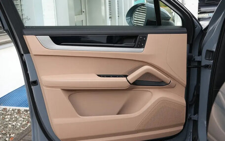 Porsche Cayenne III, 2025 год, 15 900 000 рублей, 14 фотография