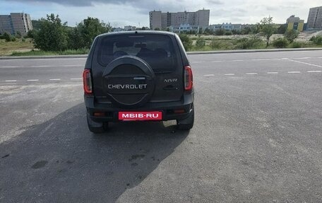 Chevrolet Niva I рестайлинг, 2011 год, 520 000 рублей, 7 фотография