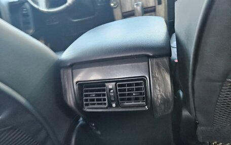 Toyota Land Cruiser Prado 150 рестайлинг 2, 2016 год, 3 400 000 рублей, 4 фотография