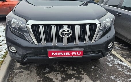 Toyota Land Cruiser Prado 150 рестайлинг 2, 2016 год, 3 400 000 рублей, 3 фотография
