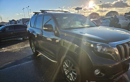 Toyota Land Cruiser Prado 150 рестайлинг 2, 2016 год, 3 400 000 рублей, 18 фотография