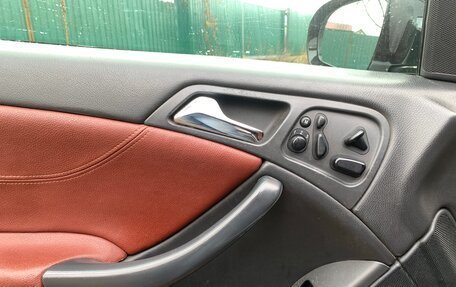 Mercedes-Benz C-Класс, 2001 год, 450 000 рублей, 25 фотография