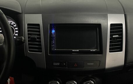 Mitsubishi Outlander III рестайлинг 3, 2011 год, 1 080 000 рублей, 16 фотография