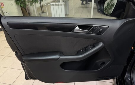 Volkswagen Jetta VI, 2013 год, 975 000 рублей, 14 фотография