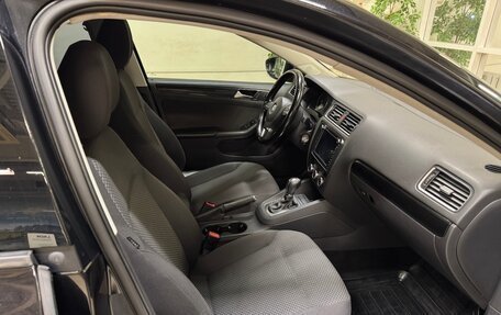 Volkswagen Jetta VI, 2013 год, 975 000 рублей, 9 фотография