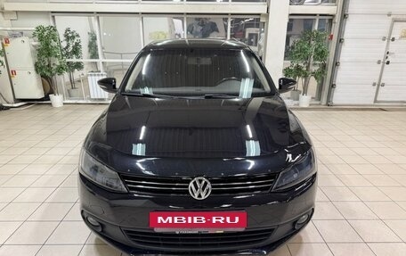 Volkswagen Jetta VI, 2013 год, 975 000 рублей, 3 фотография
