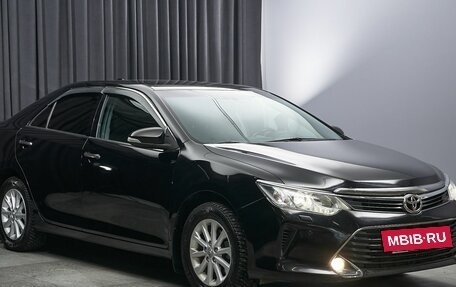Toyota Camry, 2015 год, 1 690 000 рублей, 3 фотография
