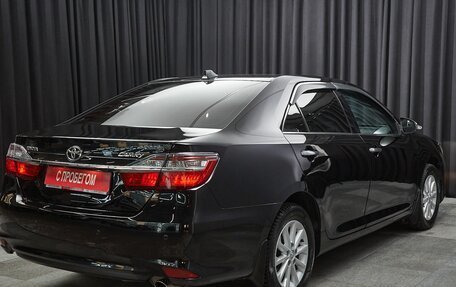 Toyota Camry, 2015 год, 1 690 000 рублей, 4 фотография