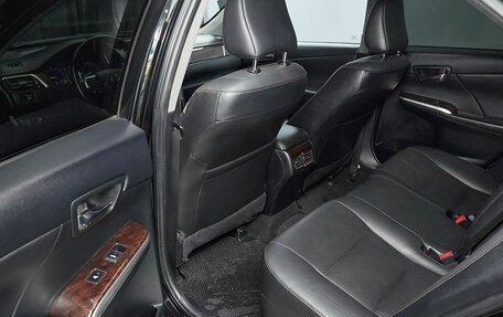 Toyota Camry, 2015 год, 1 690 000 рублей, 13 фотография