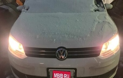 Volkswagen Touran III, 2010 год, 930 000 рублей, 1 фотография