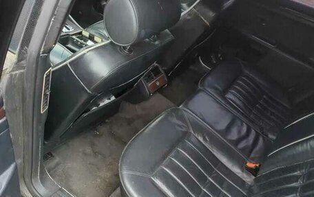 Audi A8, 1995 год, 300 000 рублей, 7 фотография