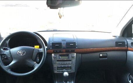 Toyota Avensis III рестайлинг, 2006 год, 590 000 рублей, 8 фотография