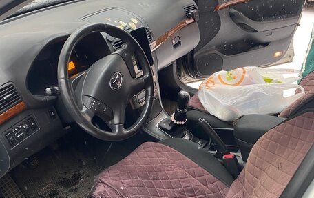 Toyota Avensis III рестайлинг, 2006 год, 590 000 рублей, 7 фотография