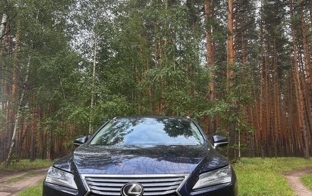 Lexus RX IV рестайлинг, 2019 год, 4 600 000 рублей, 3 фотография