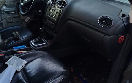 Ford Focus II рестайлинг, 2006 год, 180 000 рублей, 23 фотография