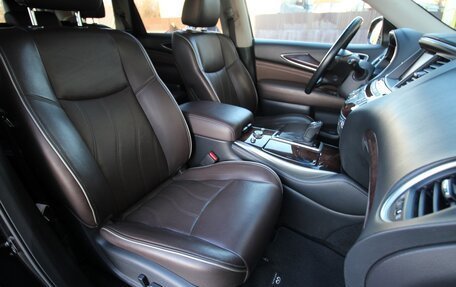 Infiniti QX60 I рестайлинг, 2016 год, 2 275 000 рублей, 14 фотография