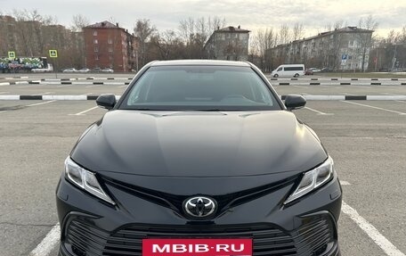 Toyota Camry, 2022 год, 3 600 000 рублей, 4 фотография