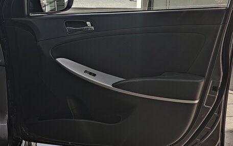 Hyundai Solaris II рестайлинг, 2013 год, 570 000 рублей, 19 фотография