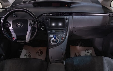 Toyota Prius, 2009 год, 939 000 рублей, 16 фотография