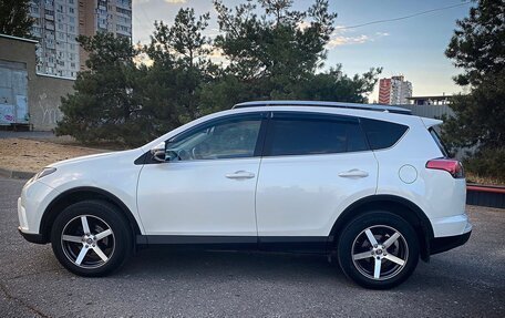 Toyota RAV4, 2018 год, 2 180 000 рублей, 3 фотография