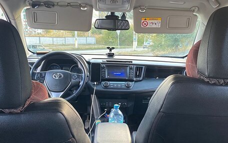 Toyota RAV4, 2018 год, 2 180 000 рублей, 17 фотография