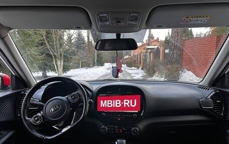 KIA Soul III, 2019 год, 2 000 000 рублей, 22 фотография