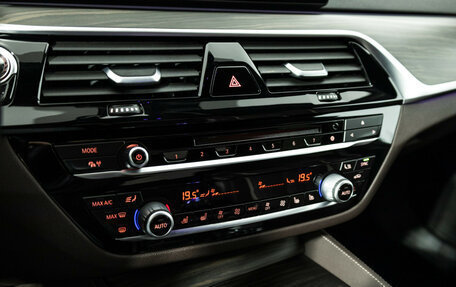 BMW 5 серия, 2019 год, 4 659 898 рублей, 23 фотография