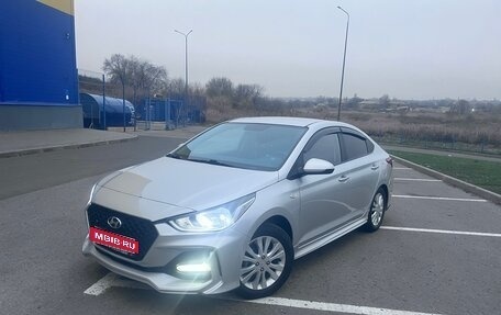 Hyundai Solaris II рестайлинг, 2019 год, 1 200 000 рублей, 1 фотография