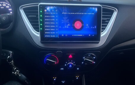 Hyundai Solaris II рестайлинг, 2019 год, 1 200 000 рублей, 17 фотография