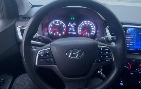 Hyundai Solaris II рестайлинг, 2019 год, 1 200 000 рублей, 16 фотография