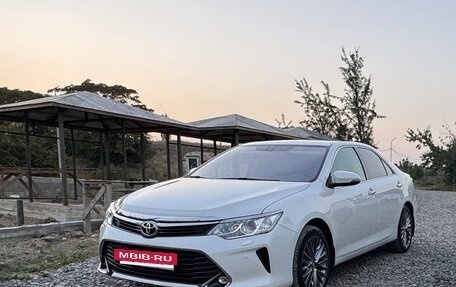 Toyota Camry, 2016 год, 2 700 000 рублей, 2 фотография