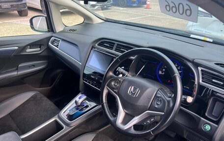 Honda Shuttle II, 2015 год, 1 250 000 рублей, 11 фотография