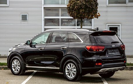 KIA Sorento III Prime рестайлинг, 2018 год, 1 995 000 рублей, 4 фотография