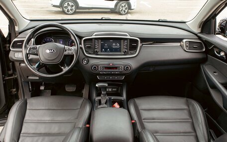 KIA Sorento III Prime рестайлинг, 2018 год, 1 995 000 рублей, 16 фотография