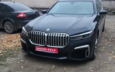 BMW 7 серия, 2017 год, 2 900 000 рублей, 1 фотография