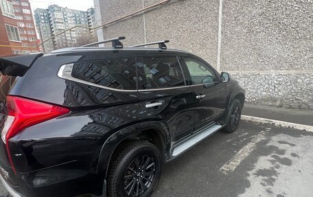 Mitsubishi Pajero Sport III рестайлинг, 2019 год, 3 000 000 рублей, 4 фотография