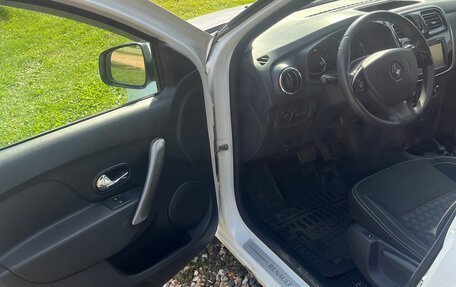 Renault Sandero II рестайлинг, 2015 год, 680 000 рублей, 5 фотография