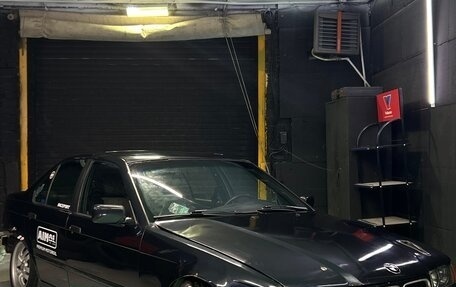 BMW 3 серия, 1991 год, 650 000 рублей, 13 фотография