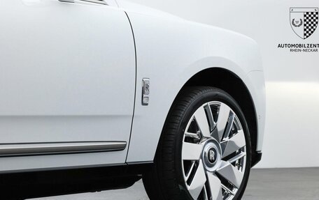 Rolls-Royce Cullinan, 2025 год, 63 990 032 рублей, 17 фотография