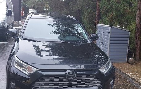 Toyota RAV4, 2020 год, 2 900 000 рублей, 1 фотография