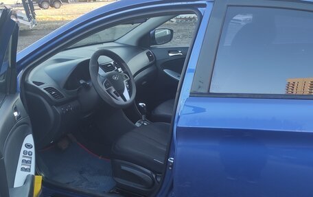 Hyundai Solaris II рестайлинг, 2011 год, 870 000 рублей, 7 фотография