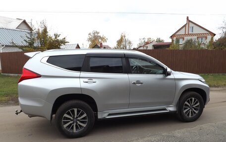 Mitsubishi Pajero Sport III рестайлинг, 2018 год, 2 750 000 рублей, 2 фотография