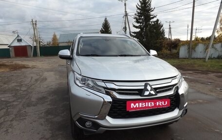 Mitsubishi Pajero Sport III рестайлинг, 2018 год, 2 750 000 рублей, 4 фотография