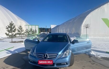 Mercedes-Benz E-Класс, 2010 год, 1 490 000 рублей, 8 фотография