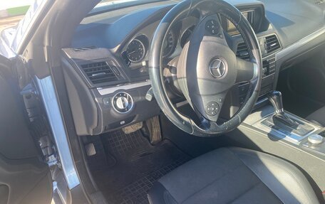 Mercedes-Benz E-Класс, 2010 год, 1 490 000 рублей, 21 фотография