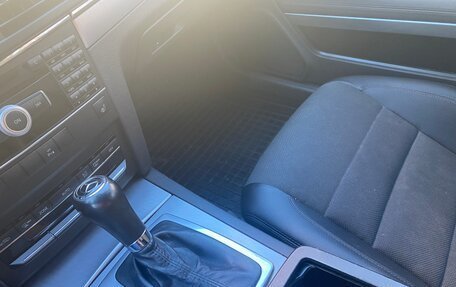 Mercedes-Benz E-Класс, 2010 год, 1 490 000 рублей, 29 фотография